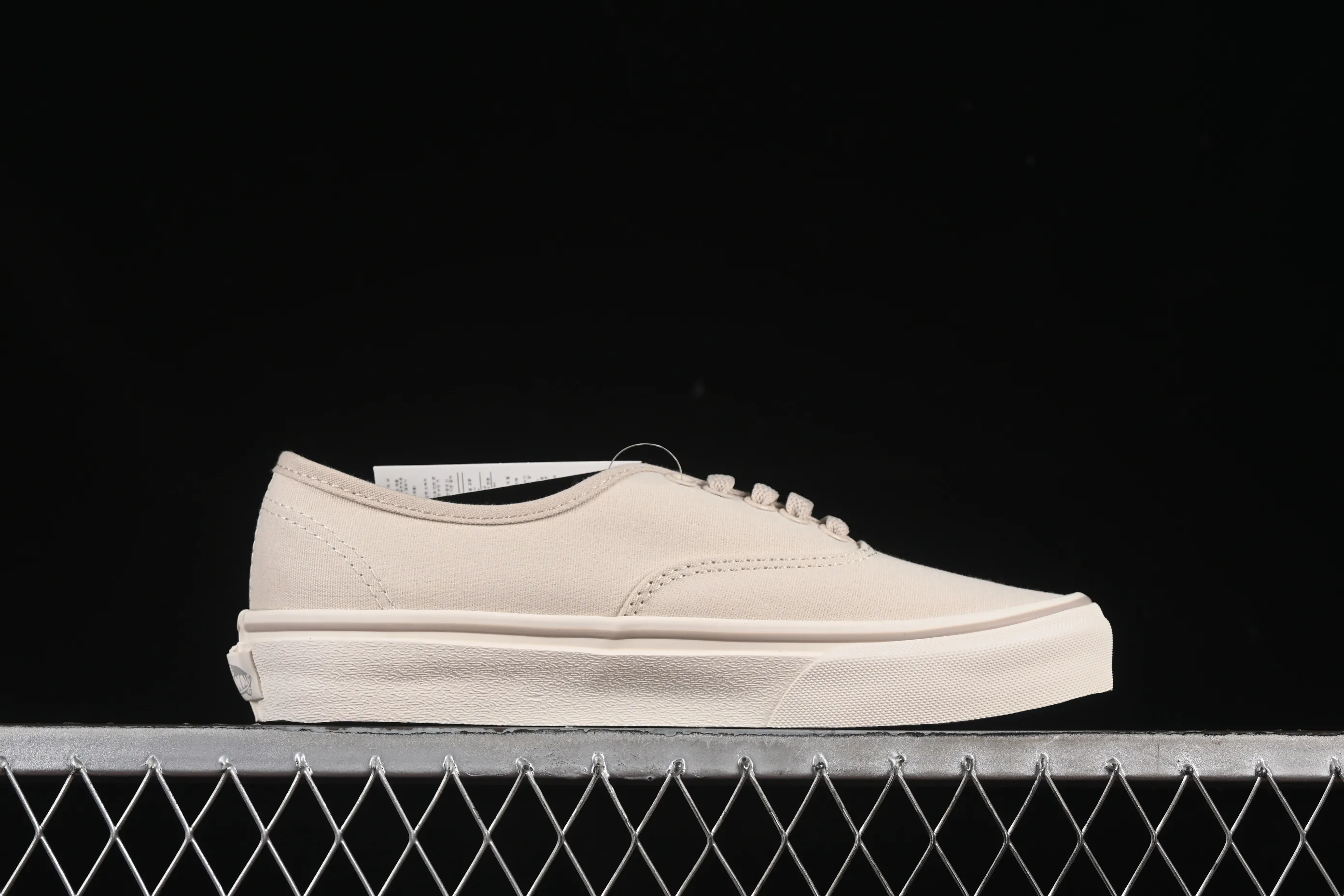 All categories Vans Vans series Vans Low Vans low-top Vans Authentic Vans low-top casual skateboard shoes VN000BW5CCZ